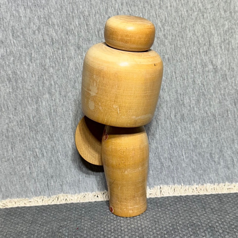 Vintage Japanese Kokeshi Doll Wooden Hand Painted Parasol Sosaku Folk Art 7.5" - Picture 2 of 4